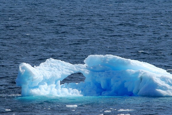 图片[5]-现实生活中难得一见的冰山美图-万荀网