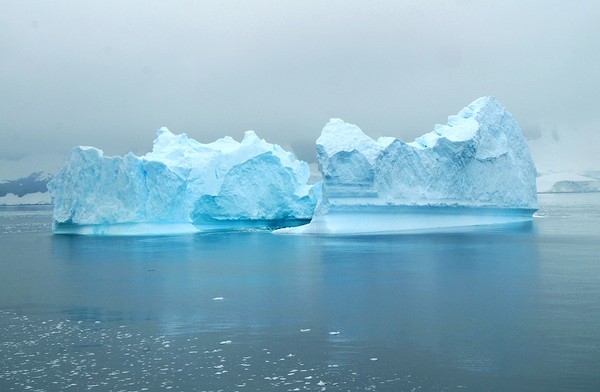 图片[9]-现实生活中难得一见的冰山美图-万荀网