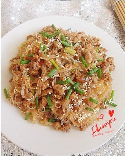 传统做法的蚂蚁上树-万荀网