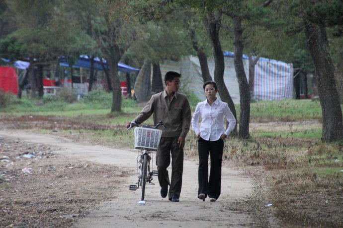图片[6]-过来看看朝鲜女人如何谈婚论嫁-万荀网