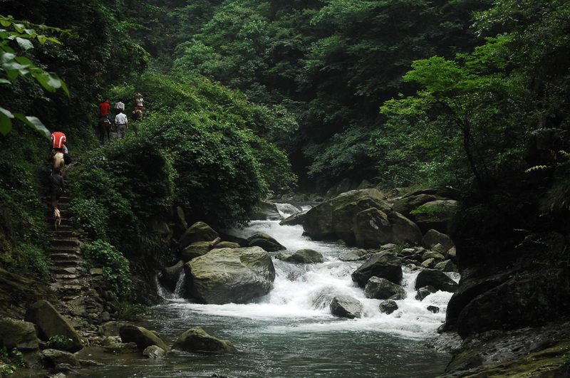 夜色将至，行至安化群山之巅-万荀网