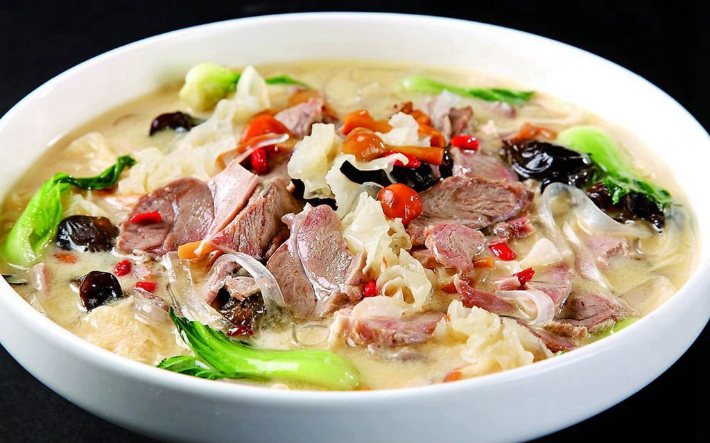 新鲜羊肉现杀现做就的味道就是不一样-万荀网