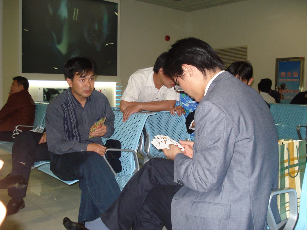 那些每次跟团旅游到最后总能成为全团最红的人到底都做了些什么-万荀网