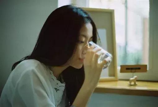 图片[2]-“对不起，我高估了我在你心里的位置”-万荀网