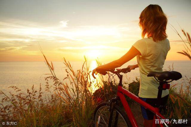 活到一定年纪，你想起过那些容易被你忽略但又并不在意的事吗-万荀网